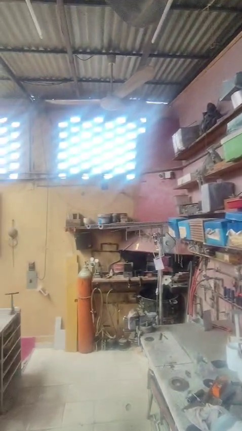 Fondo del cuarto taller adicional